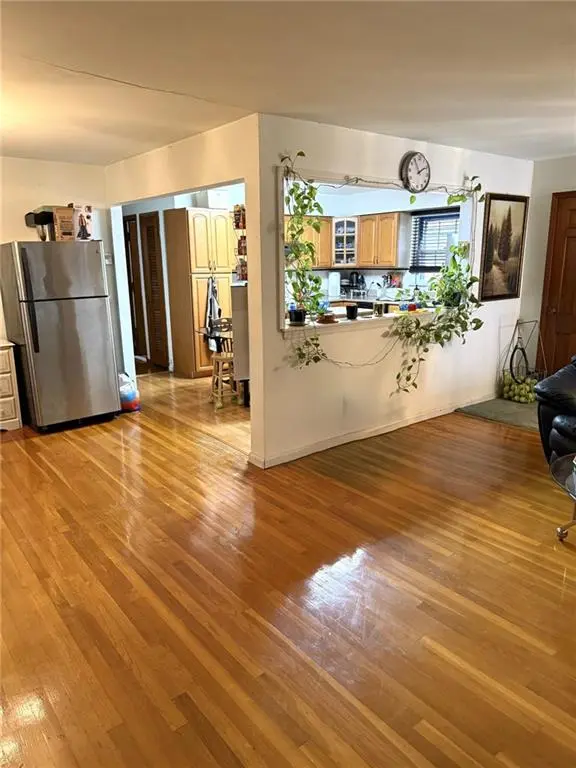 482 Steuben ST, Staten  Island, NY 10305