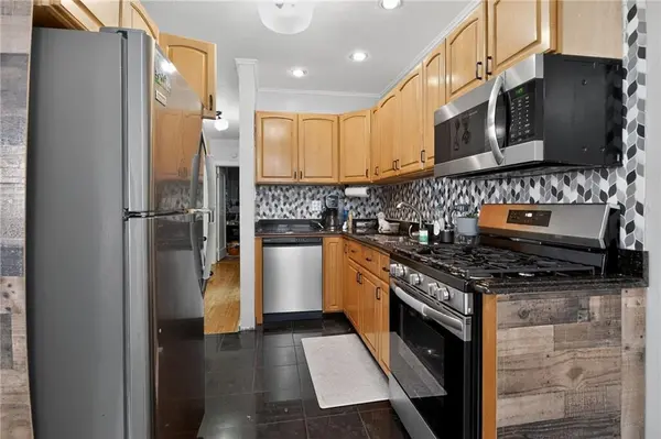 62-68 60th AVE, Queens, NY 11378