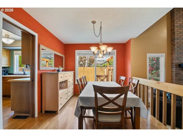 3368 HUCKLEBERRY CT S, Salem, OR 97302