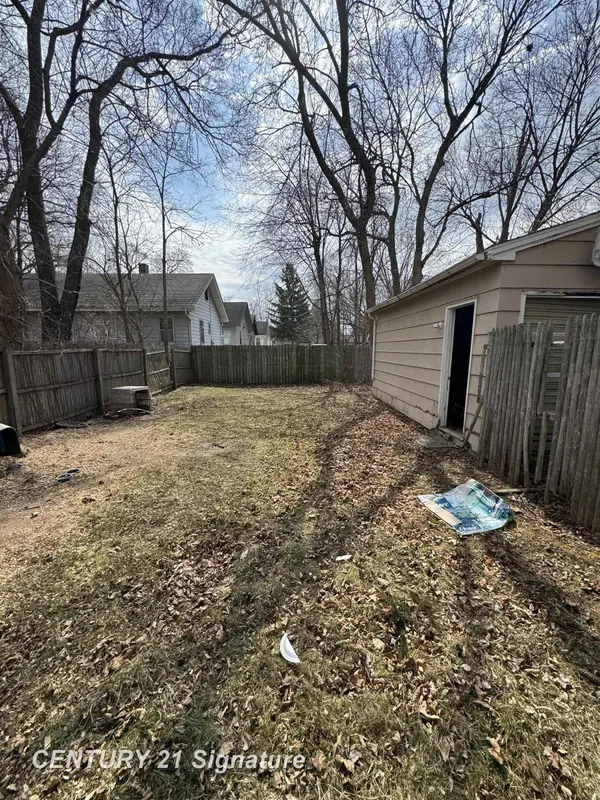 2007 W Genesee AVE, Saginaw, MI 48602