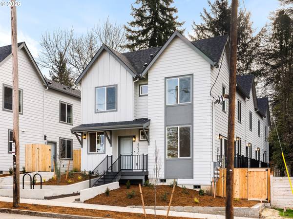 8630 SW 21st AVE #1, Portland, OR 97219