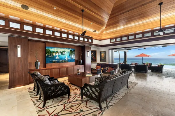 81-555 KAIUE ST, Kealakekua, HI 96750