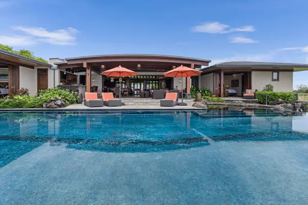 81-555 KAIUE ST, Kealakekua, HI 96750