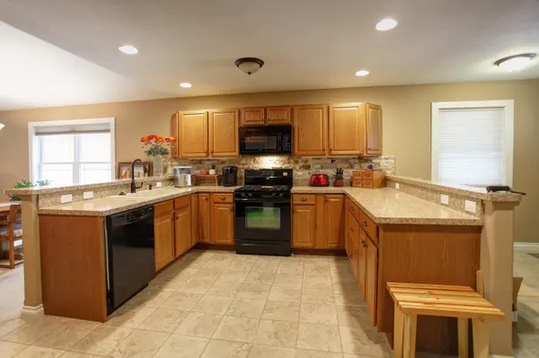 2096 Chrystal Ridge DR, East Bay Twp, MI 49686