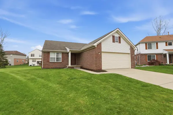 42122 Richmond DR, Van Buren Twp, MI 48111