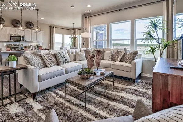 8570 Blue Feather LOOP, Colorado Springs, CO 80908