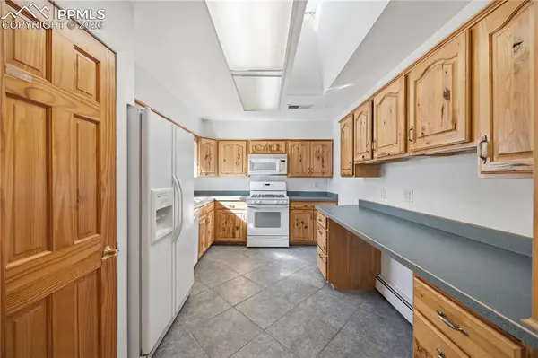 570 Catalina DR, Colorado Springs, CO 80906