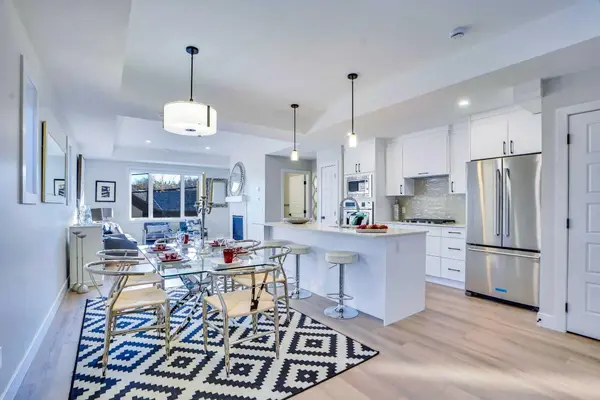 2633 1st AVE NW #2, Calgary, AB T3N0C5