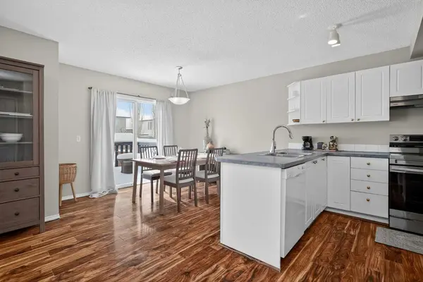 223 Citadel Meadow Close NW, Calgary, AB T3G 4V9