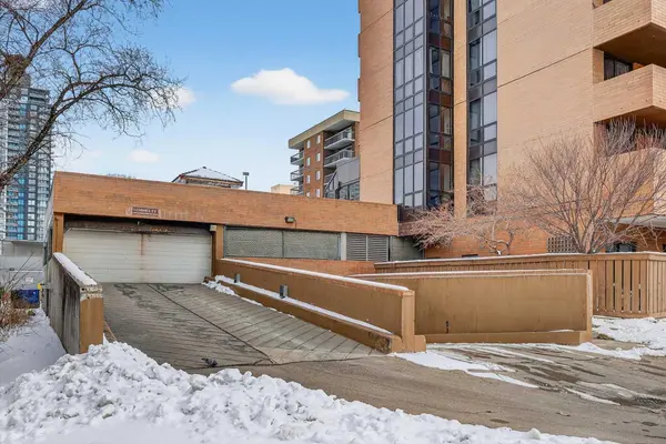 1334 13 AVE SW #801, Calgary, AB T3C 3S2