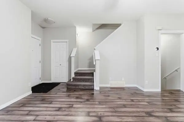 111 Tarawood LN NE #6108, Calgary, AB T3J 0C1