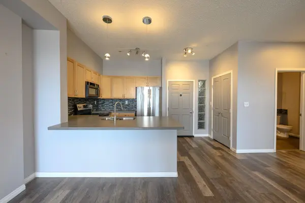 12320 102 ST #410, Grande Prairie, AB T8V 0N4