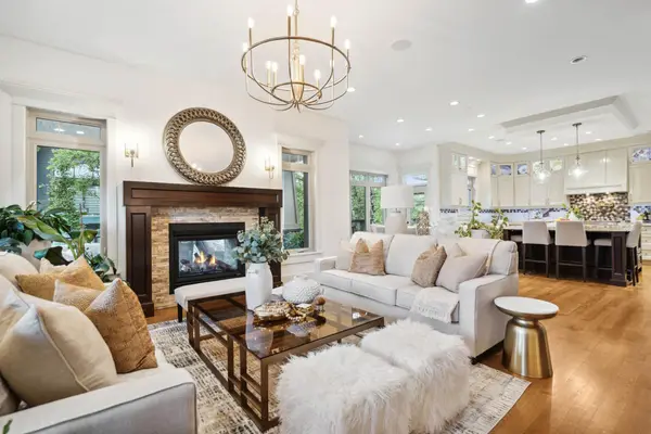 108 Posthill DR SW, Calgary, AB T3H 0J1