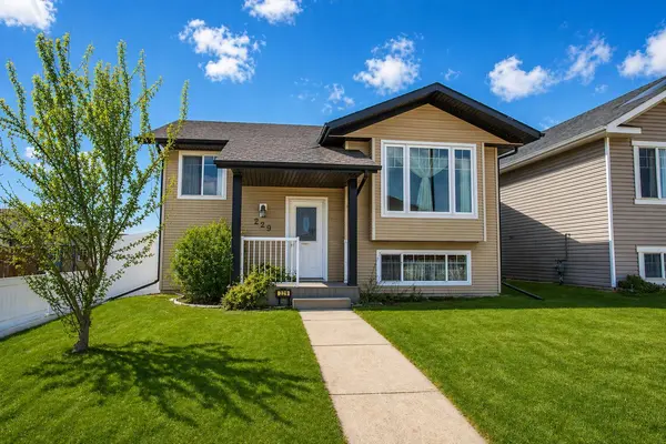 229 Jaspar CRES, Red Deer, AB T4P 0G9