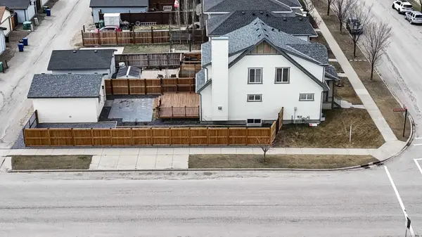 2275 Reunion ST NW, Airdrie, AB T2B 0H2