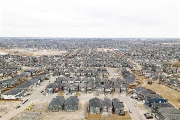 106 Baysprings GDNS SW, Airdrie, AB T4B5C6