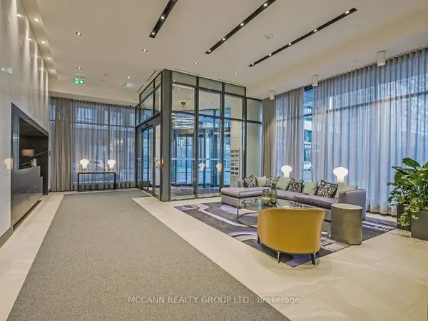 1 Edgewater DR #PH07, Toronto C08, ON M5A 1B9