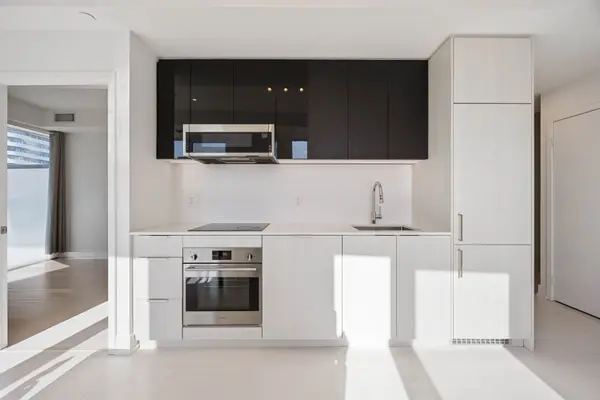 308 Jarvis ST #1803, Toronto C08, ON M5B 0E3