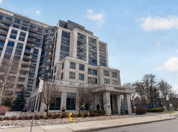 35 Saranac BLVD #224, Toronto C04, ON M6A 2G4