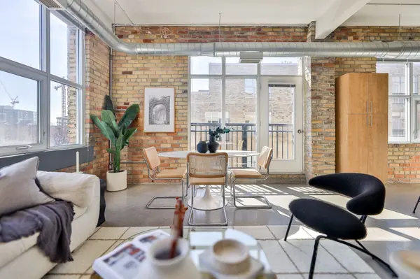 955 Queen ST W #519, Toronto C01, ON M6J 3X5