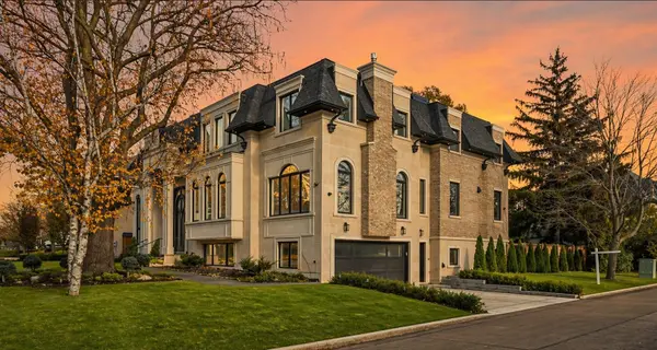 81 Upper Canada DR, Toronto C12, ON M2P 1S6