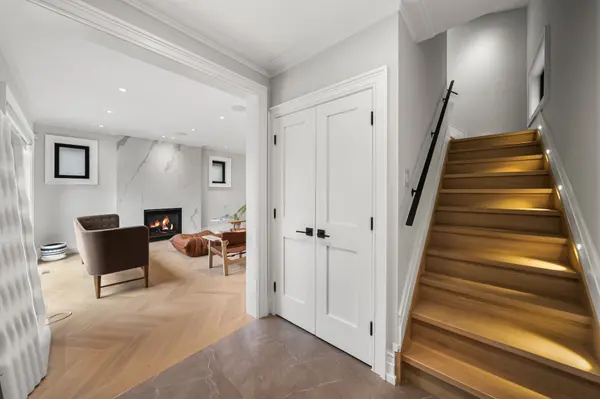 26 Carey RD, Toronto C10, ON M4S 1N8