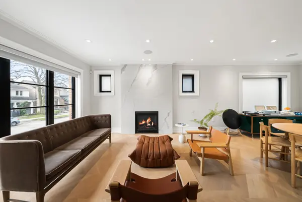 26 Carey RD, Toronto C10, ON M4S 1N8