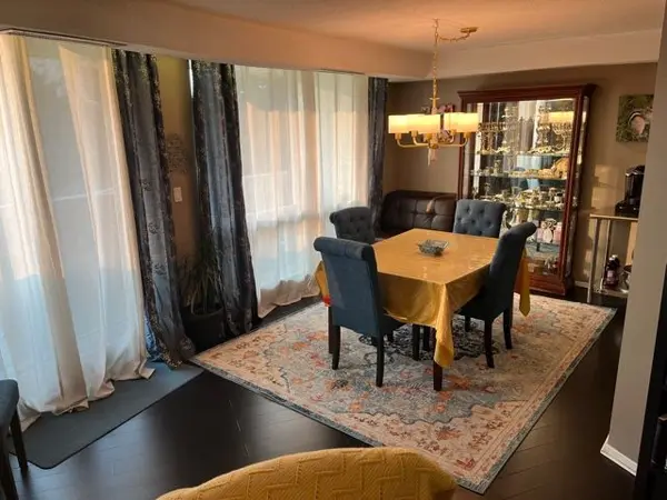 150 Neptune DR #304, Toronto C04, ON M6A 2Y9