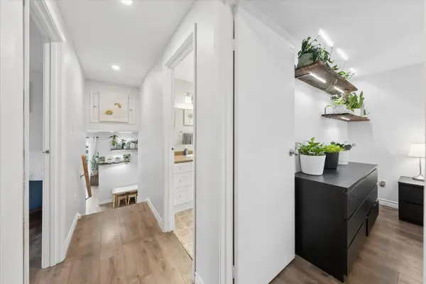 43 Ormond DR, Oshawa, ON L1G 7E3