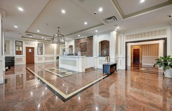 6 Rosebank DR #2C, Toronto E11, ON M1B 0A1