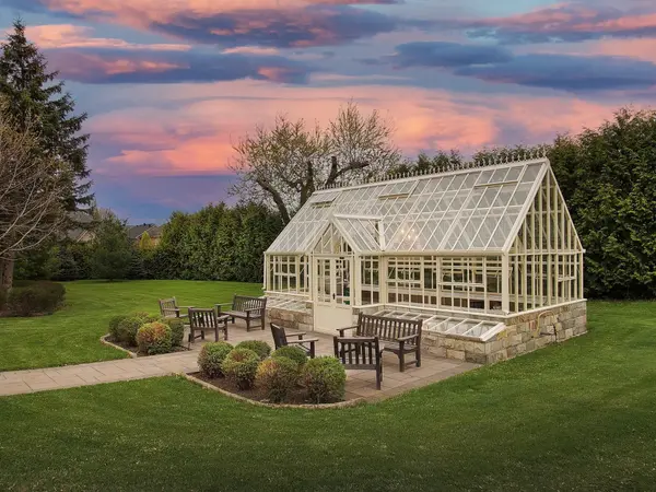 6 Macleod Estate CT, Richmond Hill, ON L4E 0B1