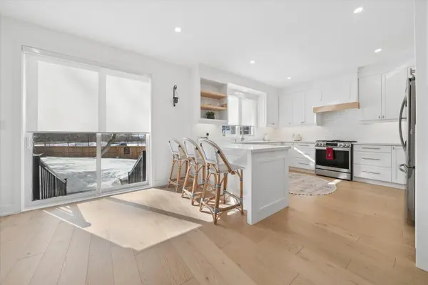 18 Victoria DR, Uxbridge, ON L9P 1G8