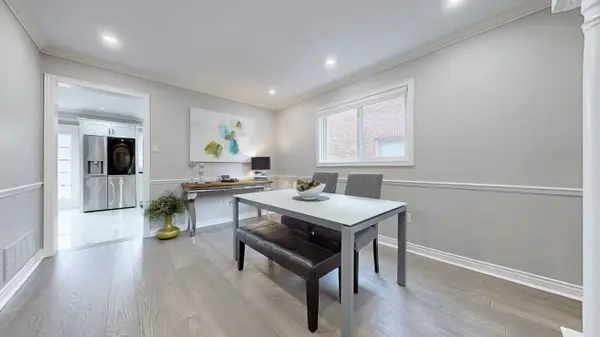 32 Dalmato CT, Vaughan, ON L4L 8X7