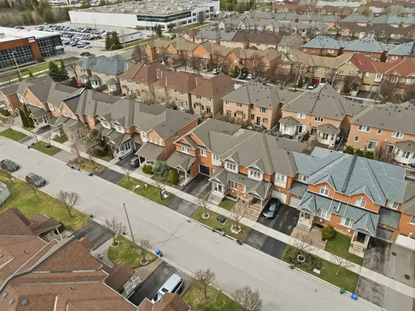 121 Hopecrest RD, Markham, ON L6C 2V7