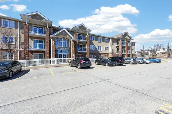 41 Coulter ST #3, Barrie, ON L0K 1S0