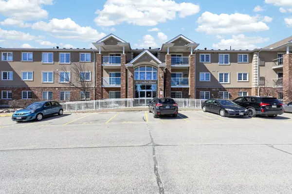 41 Coulter ST #3, Barrie, ON L0K 1S0