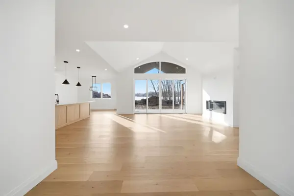 19 Henry Ball CT, Oro-medonte, ON L0K 2G1