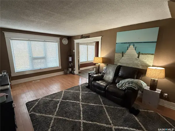 711 Luten AVENUE, Radville, SK S0C 2G0