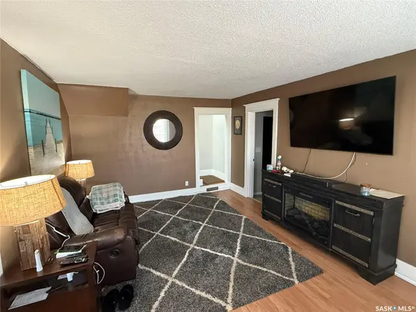 711 Luten AVENUE, Radville, SK S0C 2G0