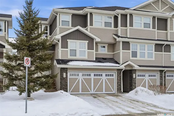 556 Pringle CRESCENT, Saskatoon, SK S7T 1C9