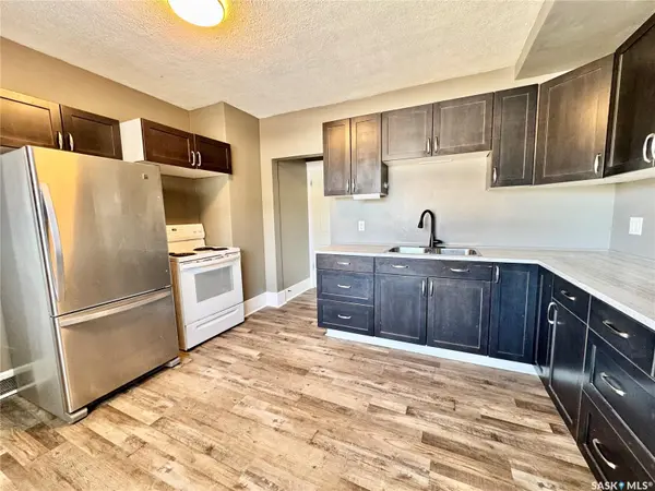 1467 15th STREET W, Prince Albert, SK S6V 3S9