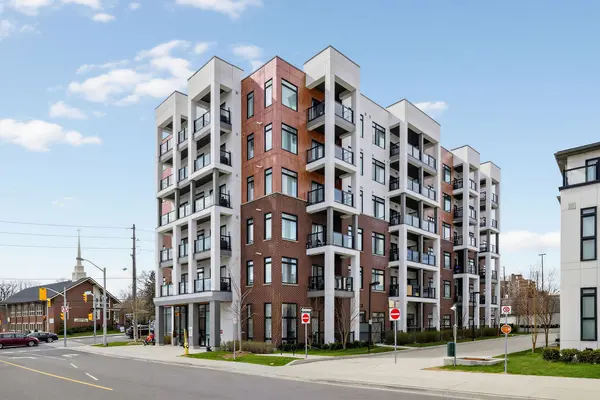 160 Canon Jackson DR #A406, Toronto W04, ON M6M 0B6