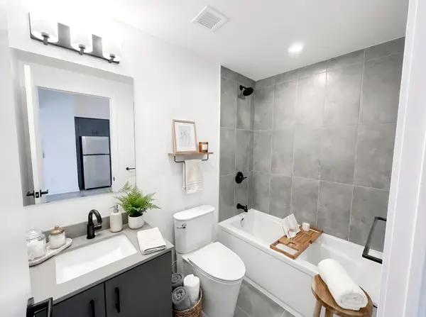 4878 Powers Common #433, Burlington, ON L7M 2B4