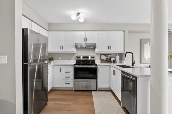 7048 Frontier RDG, Mississauga, ON L5N 7R6