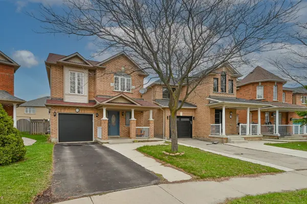 116 Heartleaf CRES, Brampton, ON L7A 2C1