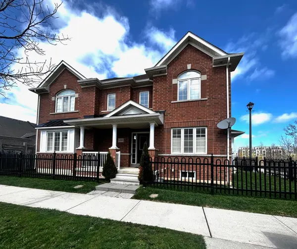 3045 Gladeside AVE #1, Oakville, ON L6M 0R2