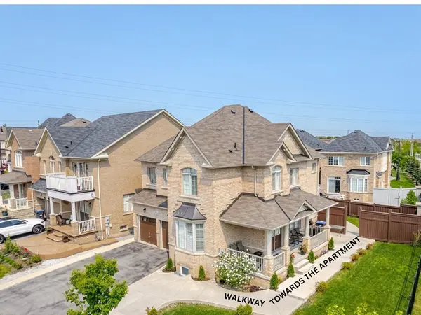 8 Nightland CT, Brampton, ON L6Y 0A5