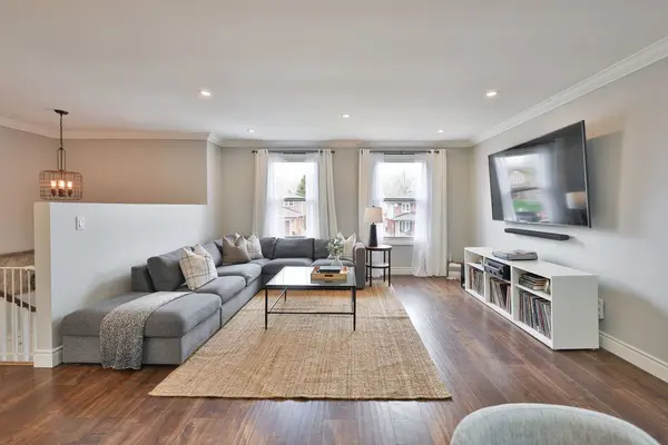 3219 Twin Oaks CRES, Burlington, ON L7M 3A1