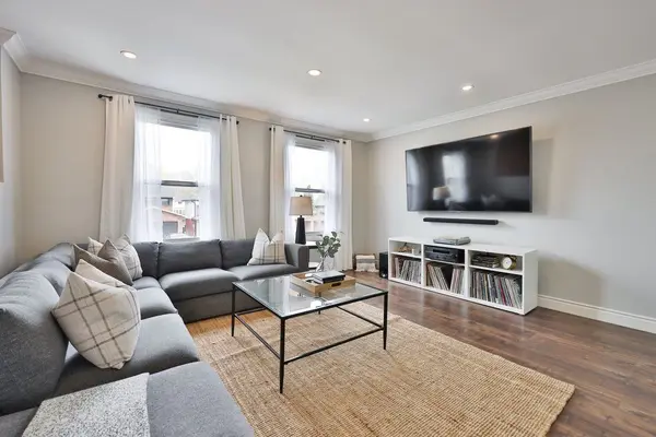 3219 Twin Oaks CRES, Burlington, ON L7M 3A1