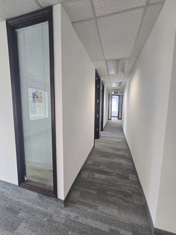 5025 Orbitor DR #1/300, Mississauga, ON L4W 4Y5